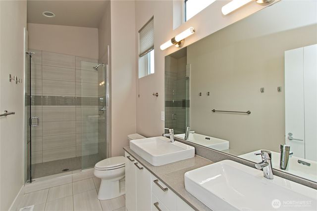 1471 14th Place NE, Issaquah, WA 98029