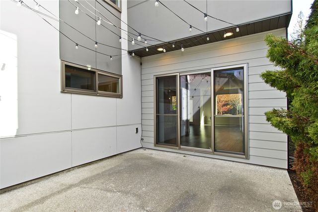 1471 14th Place NE, Issaquah, WA 98029