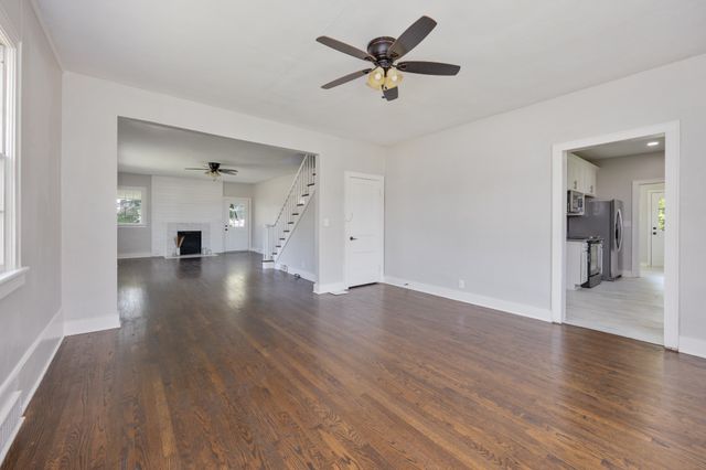 414 College St, Portland, TN 37148