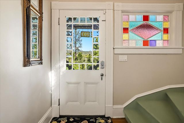203 Prospect St, Nevada City, CA 95959