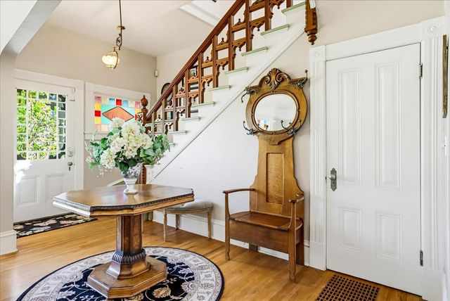 203 Prospect St, Nevada City, CA 95959