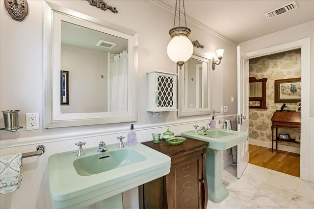 203 Prospect St, Nevada City, CA 95959