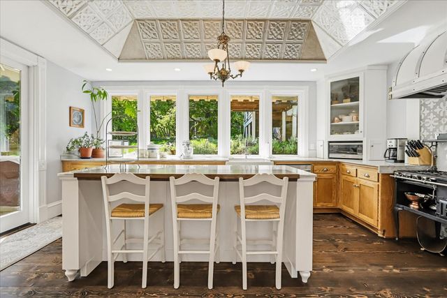 203 Prospect St, Nevada City, CA 95959