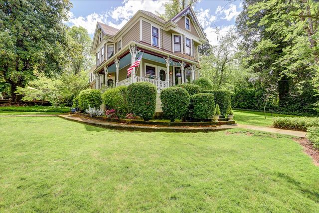 203 Prospect St, Nevada City, CA 95959