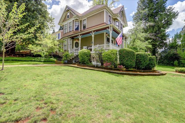 203 Prospect St, Nevada City, CA 95959