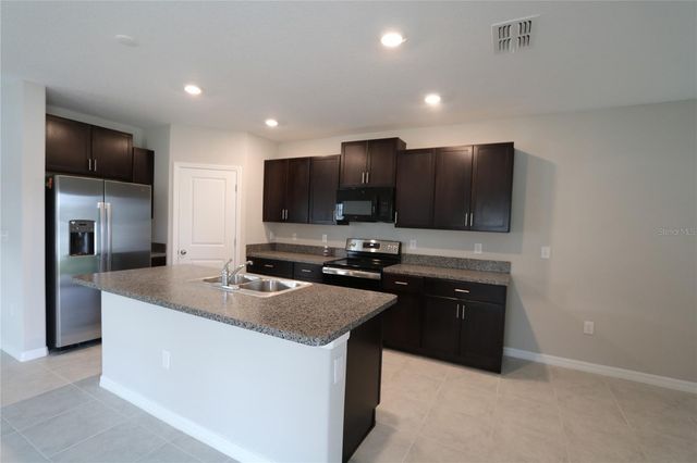 4714 NORMAN OAK PLACE, Tampa, FL 33619