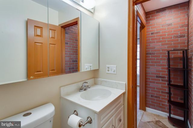 4428 HOLLY AVE, Fairfax, VA 22030