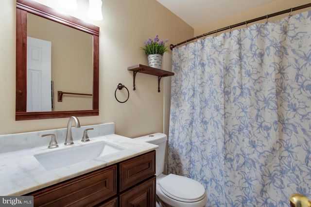 4428 HOLLY AVE, Fairfax, VA 22030