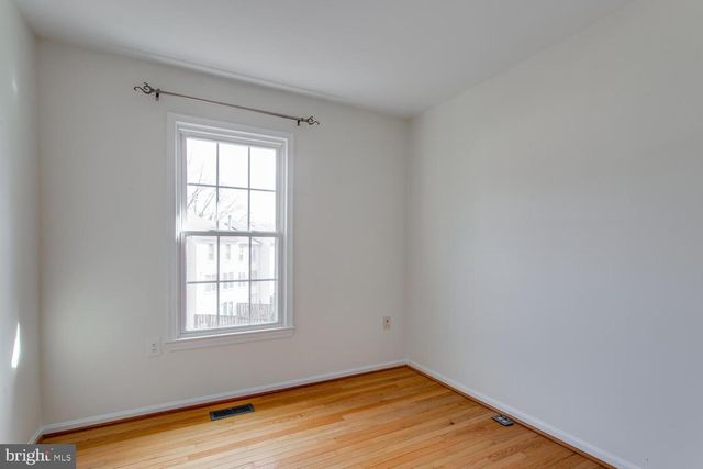 4428 HOLLY AVE, Fairfax, VA 22030