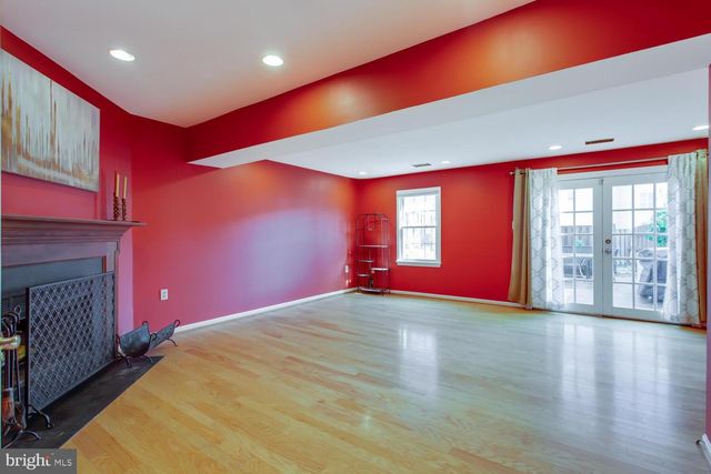 4428 HOLLY AVE, Fairfax, VA 22030