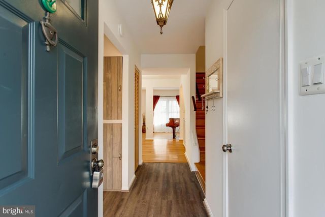 4428 HOLLY AVE, Fairfax, VA 22030