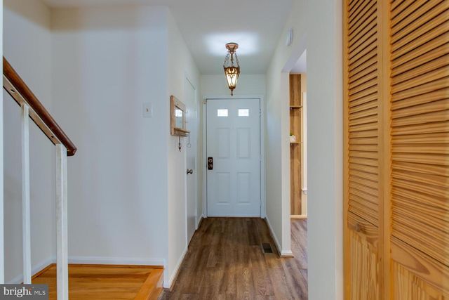 4428 HOLLY AVE, Fairfax, VA 22030