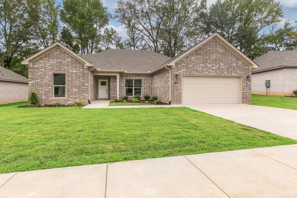 19 Wolfsbridge Loop, Cabot, AR 72023