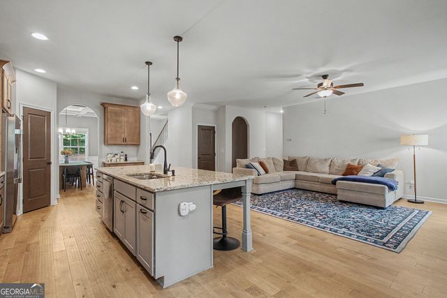 51 Boardwalk, Sharpsburg, GA 30277