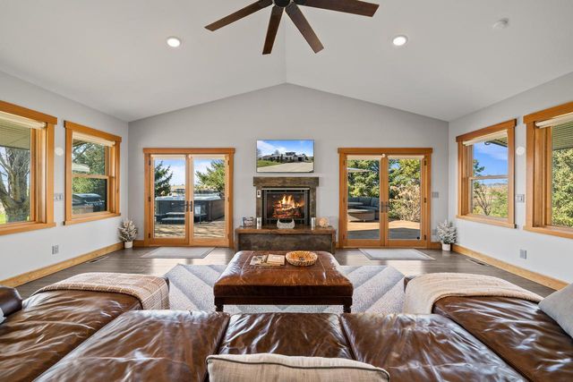 W2823 County Road B, Lake Geneva, WI 53147