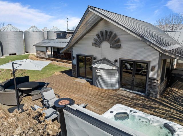 W2823 County Road B, Lake Geneva, WI 53147