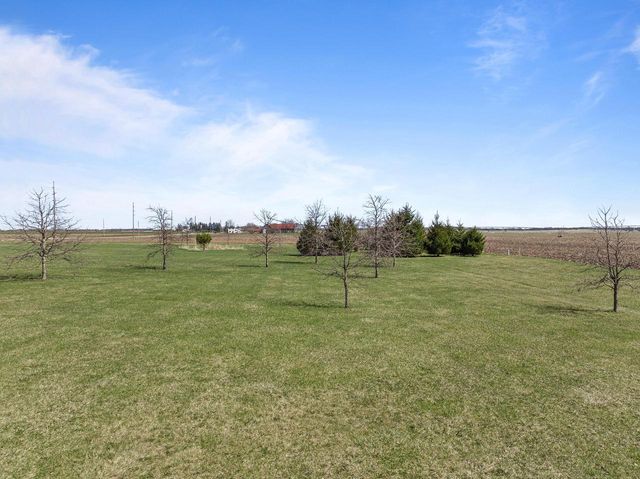 W2823 County Road B, Lake Geneva, WI 53147