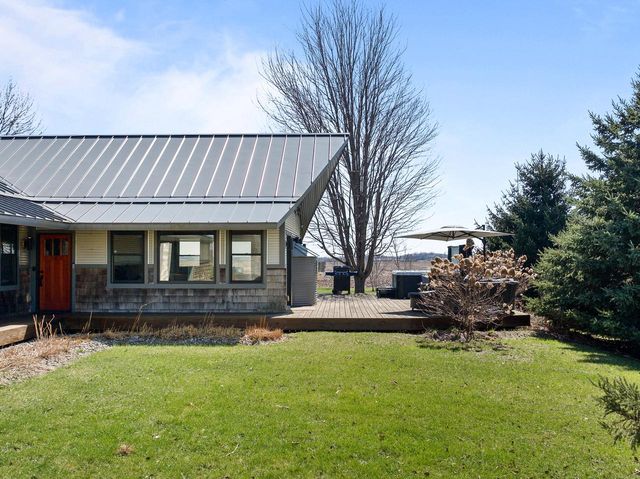 W2823 County Road B, Lake Geneva, WI 53147