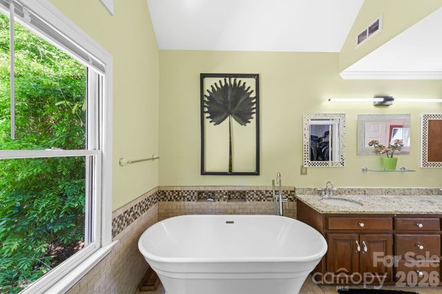 1265 Braeburn Road NW, Concord, NC 28027