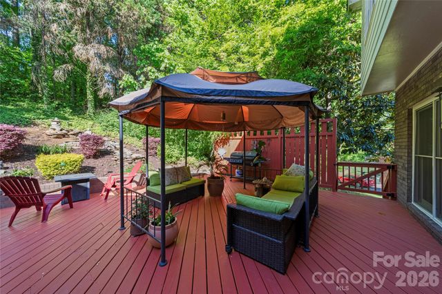 1265 Braeburn Road NW, Concord, NC 28027