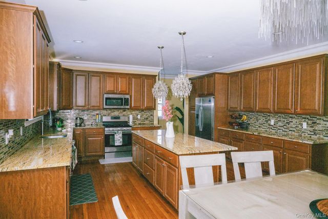 31 Ferraro Drive, Holbrook, NY 11741