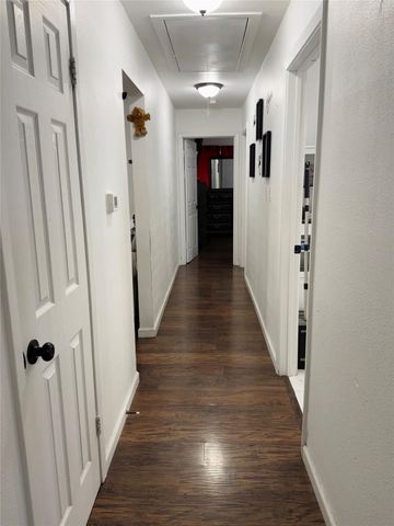 10442 Southport Drive, Houston, TX 77089