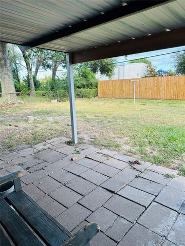 10442 Southport Drive, Houston, TX 77089