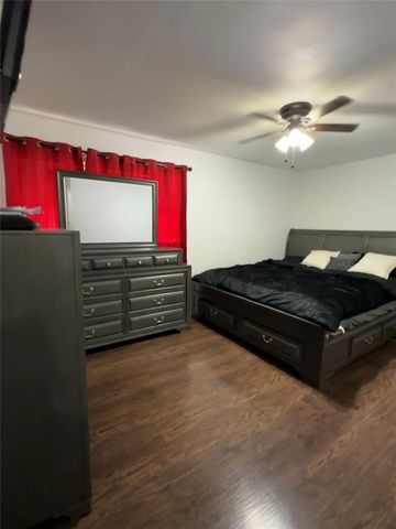 10442 Southport Drive, Houston, TX 77089