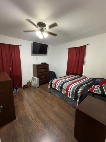 10442 Southport Drive, Houston, TX 77089