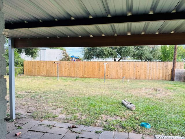 10442 Southport Drive, Houston, TX 77089