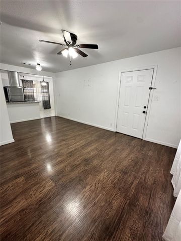 10442 Southport Drive, Houston, TX 77089