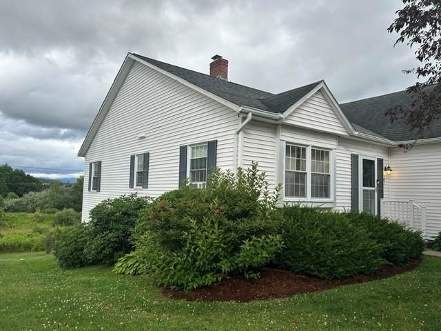 241 Eastview Circle, Williston, VT 05495