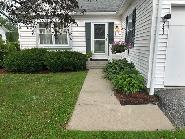 241 Eastview Circle, Williston, VT 05495