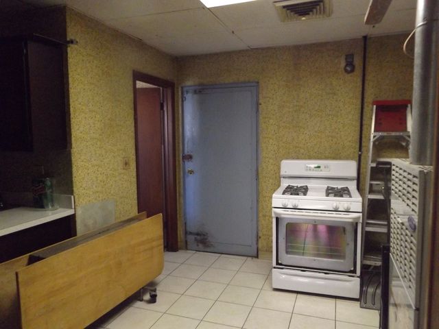 7716 W Belmont Avenue, Chicago, IL 60634