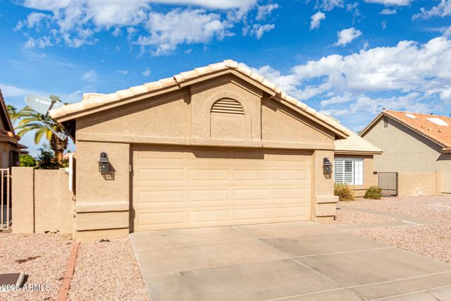 10544 E HALLEY Drive, Sun Lakes, AZ 85248