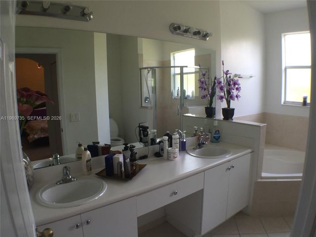 6243 SW 165th Avenue, Miami, FL 33193