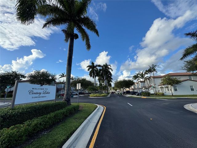 6243 SW 165th Avenue, Miami, FL 33193