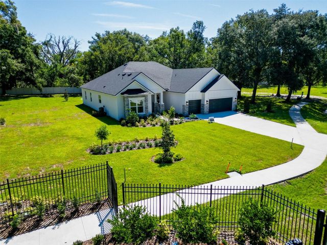 18442 PURPLE CREEK LANE, Lutz, FL 33549