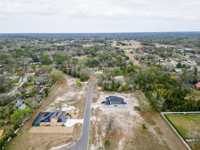 18442 PURPLE CREEK LANE, Lutz, FL 33549