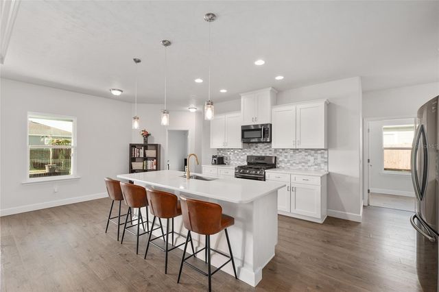 22885 NW 5TH PLACE, Newberry, FL 32669