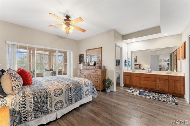 680 Emerald Pointe Drive 1, Hollister, MO 65672