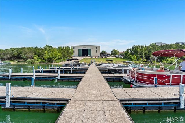 680 Emerald Pointe Drive 1, Hollister, MO 65672