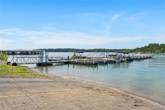 680 Emerald Pointe Drive 1, Hollister, MO 65672