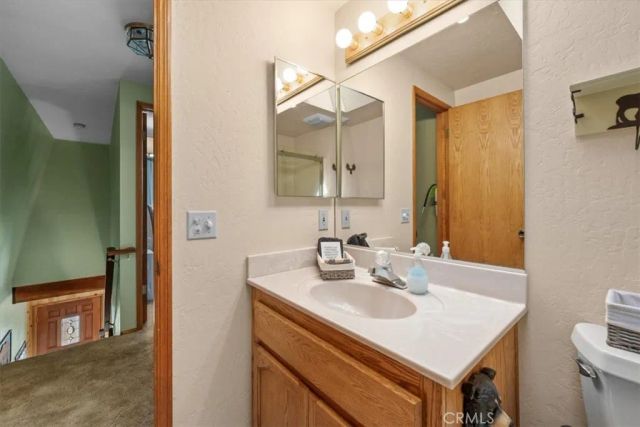 560 Lakewood Lane, Big Bear Lake, CA 92315