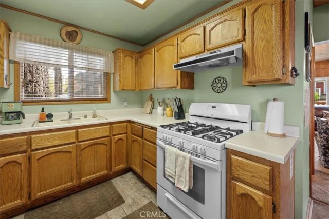 560 Lakewood Lane, Big Bear Lake, CA 92315