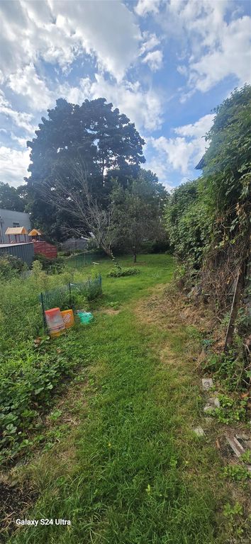 112 E 4th Street, Mount Vernon, NY 10550 — photo 2