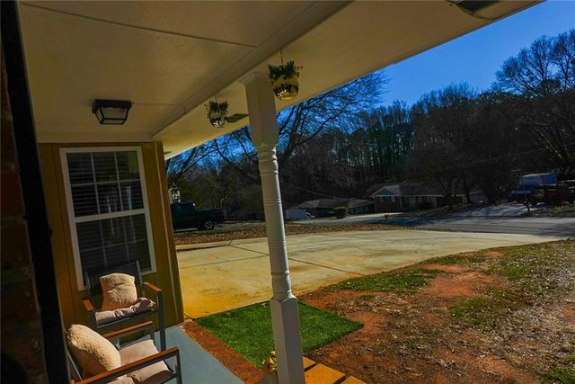 2671 Kings Circle, Lawrenceville, GA 30044