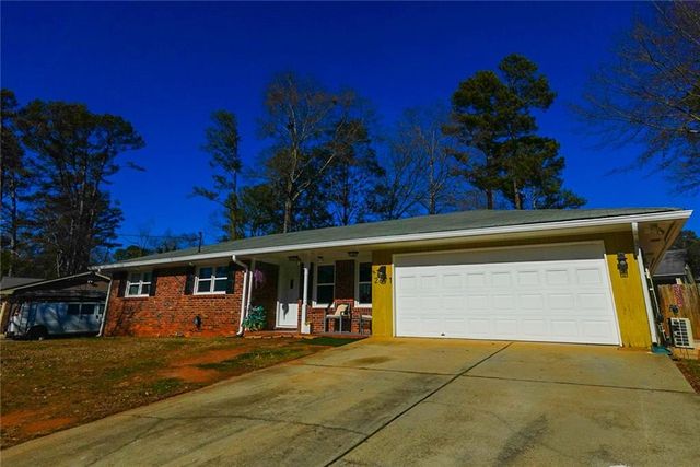 2671 Kings Circle, Lawrenceville, GA 30044