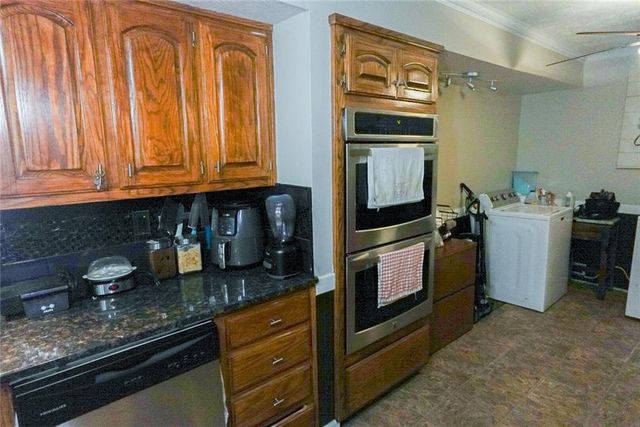 2671 Kings Circle, Lawrenceville, GA 30044