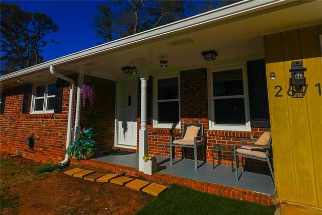 2671 Kings Circle, Lawrenceville, GA 30044